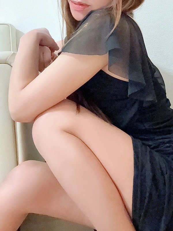 セラピスト 夏希（メンズエステ（メンエス）Mrs.AUBE SPAの詳細画像1枚目）