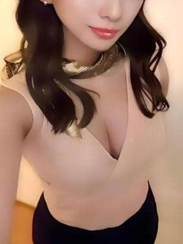 セラピスト 朝倉みう（メンズエステBEAUTY AND BEASTの詳細画像1枚目）