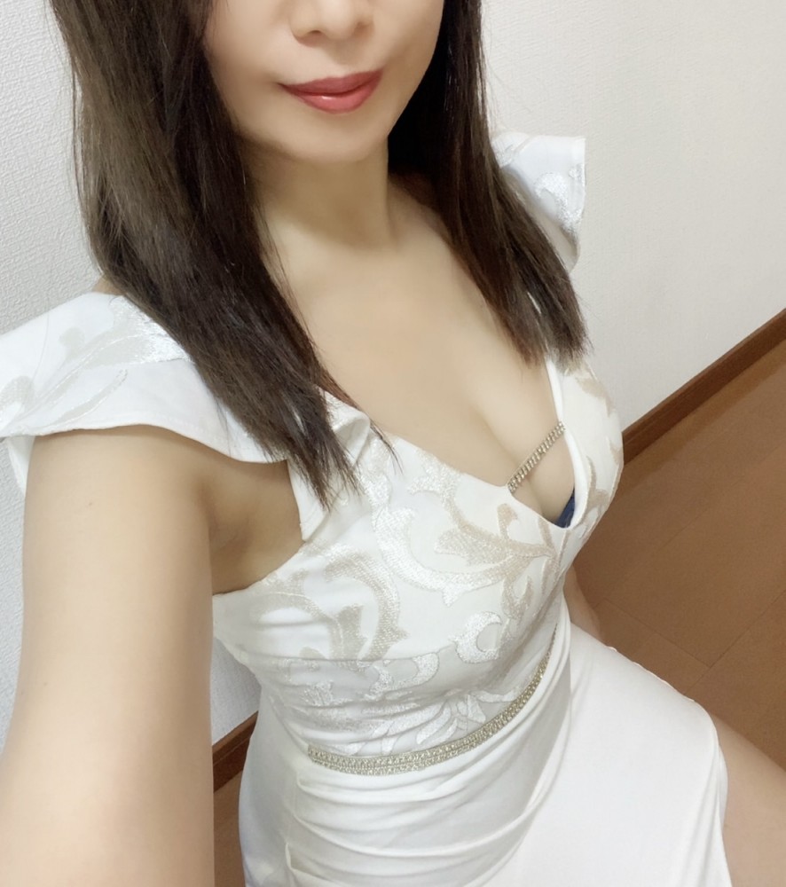 セラピスト （メンズエステ美魔女refle 堺筋本町店の詳細画像1枚目）