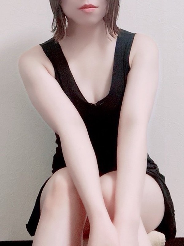 セラピスト 星乃(ほしの)（メンズエステクリィミーママの詳細画像1枚目）