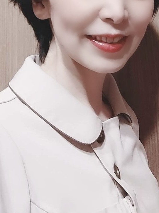 セラピスト 白川すみれ（メンズエステEmbraceの詳細画像1枚目）