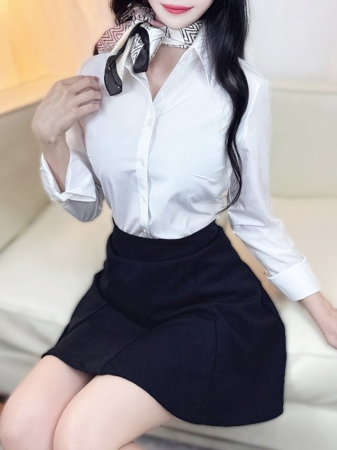 セラピスト 白雪ゆの（メンズエステKARENの詳細画像1枚目）