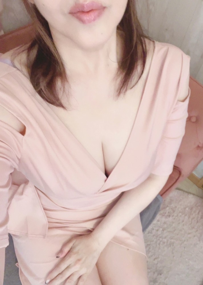 セラピスト 琴美(ことみ)(メンズエステ綺麗なサロンの詳細画像1枚目)