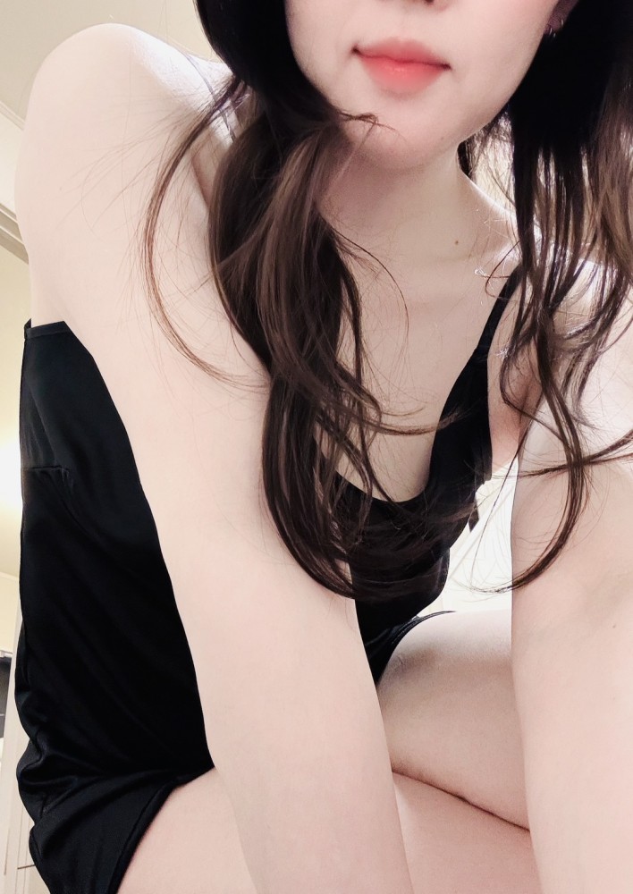 セラピスト さや香（メンズエステ綺麗なサロンの詳細画像1枚目）