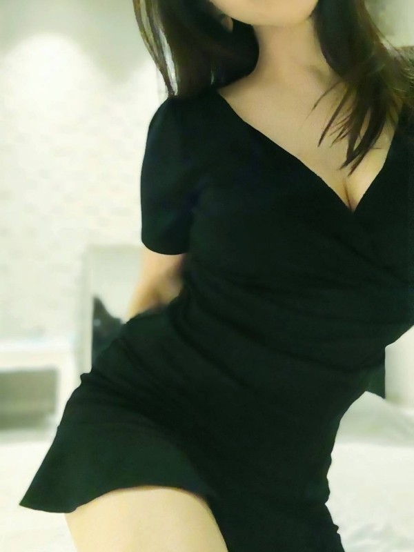 セラピスト 鈴木ひとみ（メンズエステマダム江坂の詳細画像1枚目）