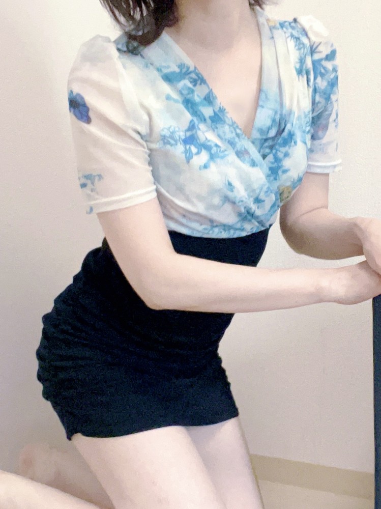 セラピスト 清加（せいか）（メンズエステMrs.Merci SPA 新大阪ルームの詳細画像1枚目）
