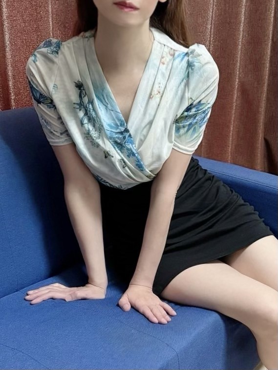 セラピスト 咲良（さら）（メンズエステMrs.Merci SPA 新大阪ルームの詳細画像1枚目）