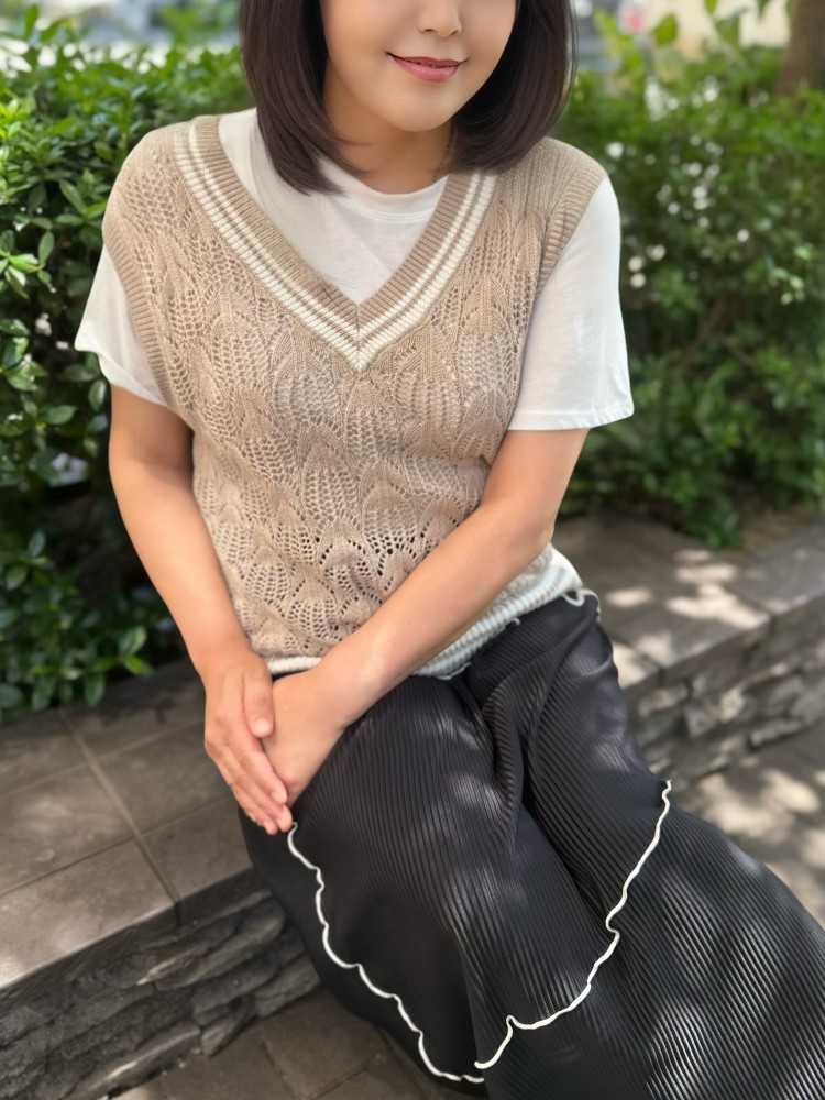 セラピスト 楓乃（メンズエステ（メンエス）ミセスの子守唄の詳細画像1枚目）
