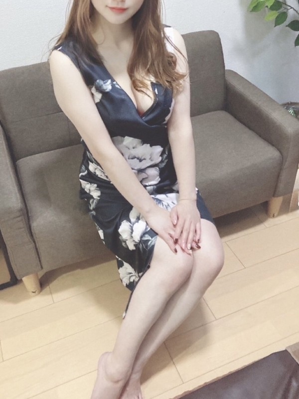 セラピスト 海叶～ウミカ～（メンズエステMrs.FlowerSPA 北新地の詳細画像1枚目）