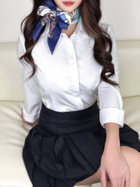 セラピスト 来栖やえ（メンズエステMrs.Karenの詳細画像1枚目）