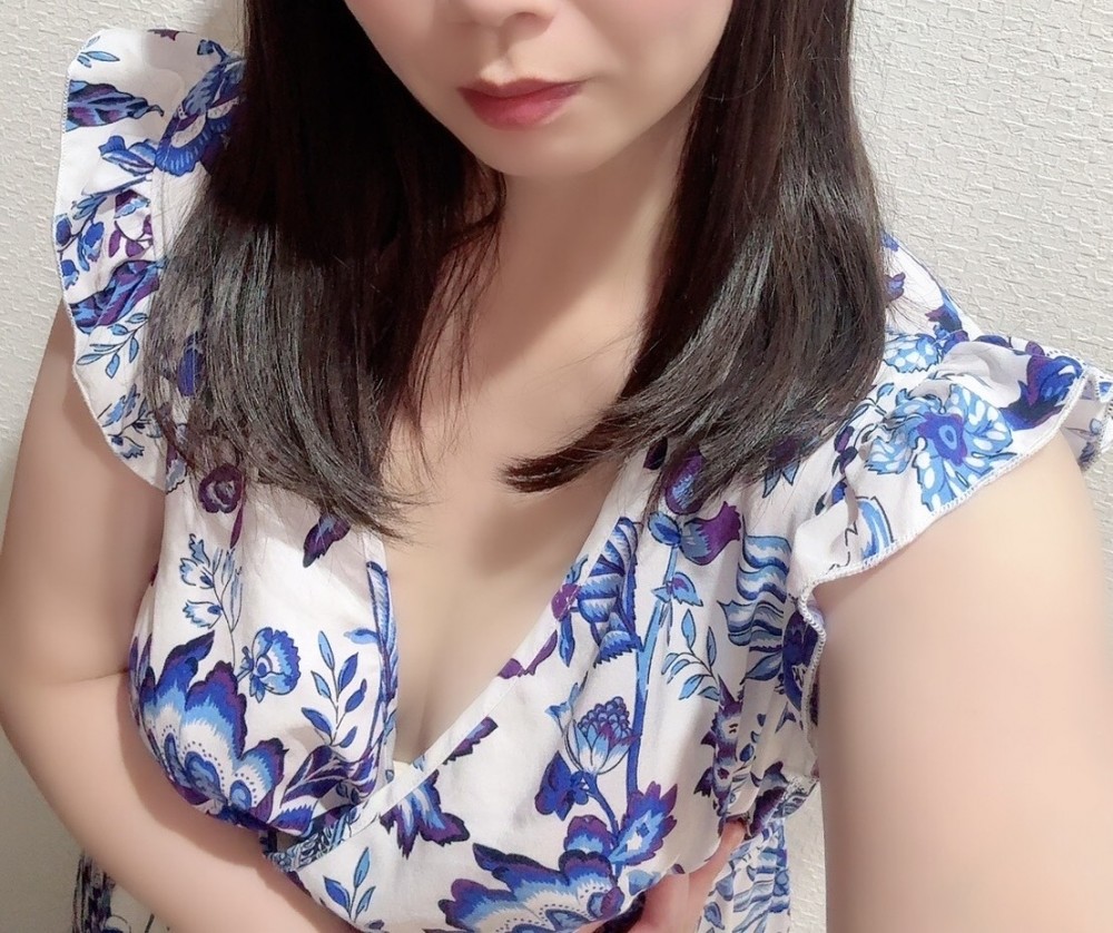セラピスト えな（出張マッサージ蛍の詳細画像1枚目）