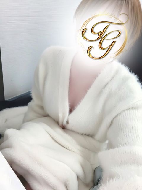 セラピスト 西野 めあ（メンズエステThe.glossの詳細画像1枚目）